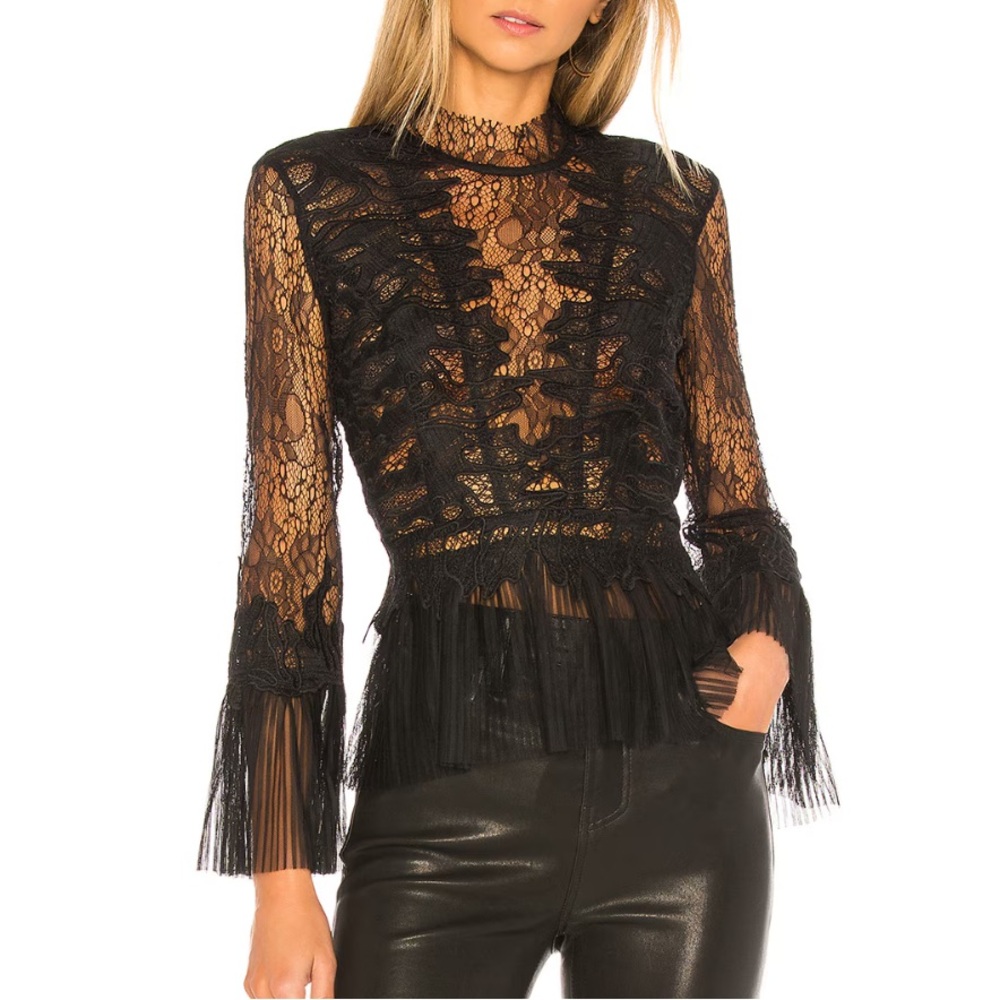 NWT Bardot black lace top size L